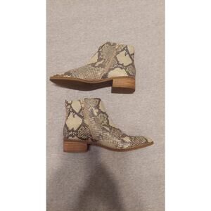 Lucky Brand Leather  Women Snake Print  Zip-Up Ankle Booties Sz 6M NWOT